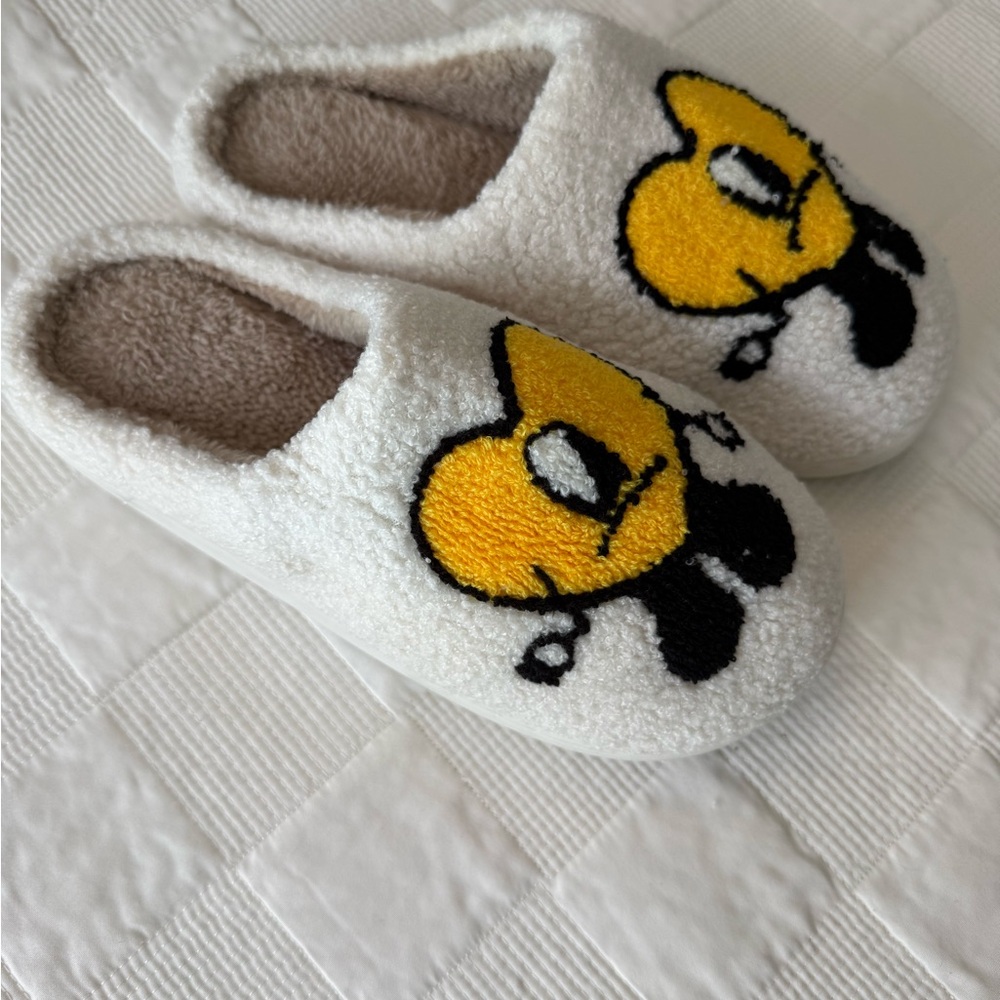 White and Yellow Heart Slippers
